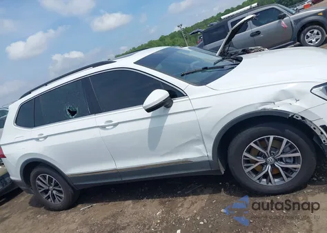 2020 Volkswagen Tiguan 2.0T Se/2.0T Se R-Line Black/2.0T Sel из США, поврежденный, VIN 3VV3B7AX6LM054238